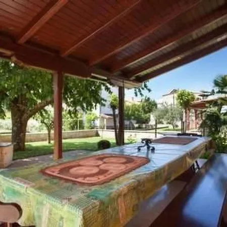 Apartamento In Novigrad Mit Schoener Terrasse By Interhome